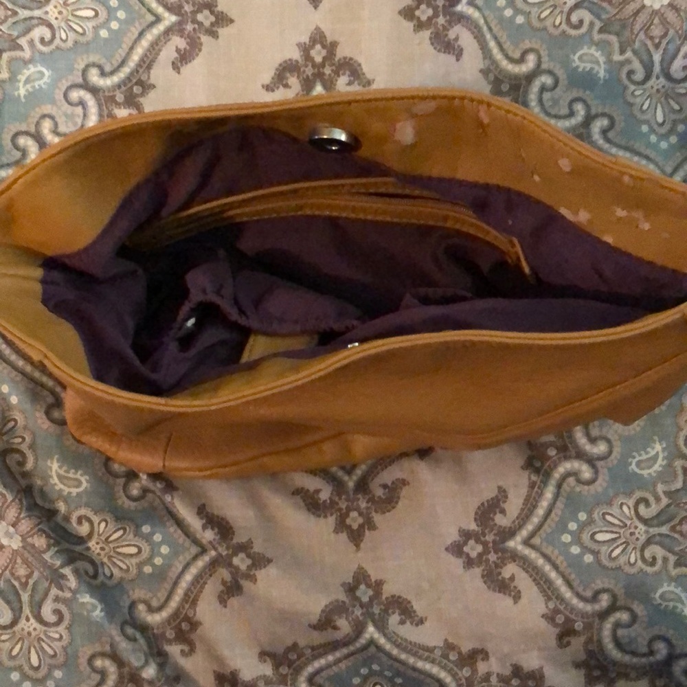 2 Purses - Picture 6 of 7
